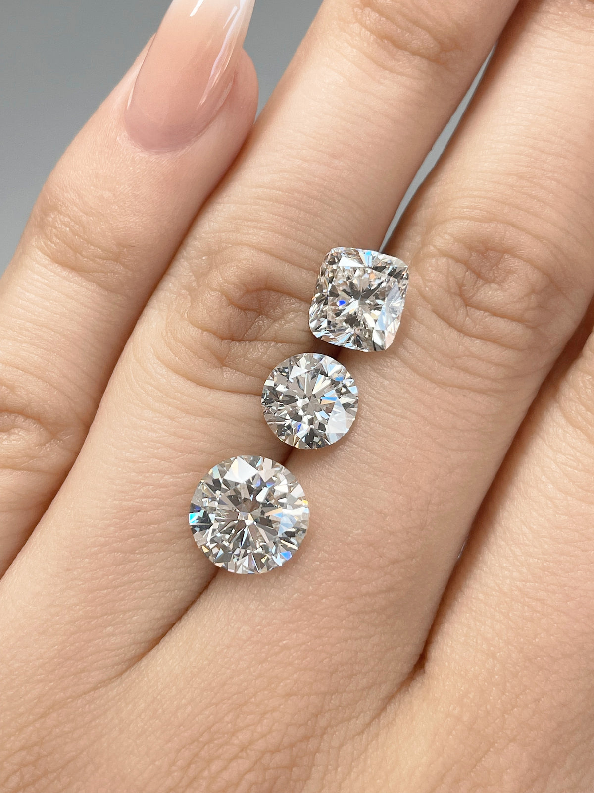 Moissanite Lab Grown Or Natural Earth Mined Diamond Rings Whats The Difference