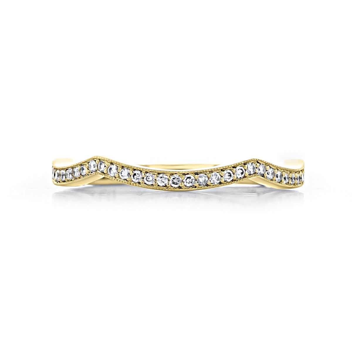 Tacori Ribbon | Diamond Band - 2565B-1Y yellow gold chevron-shaped wedding band set with a row of pavé-set round diamonds.