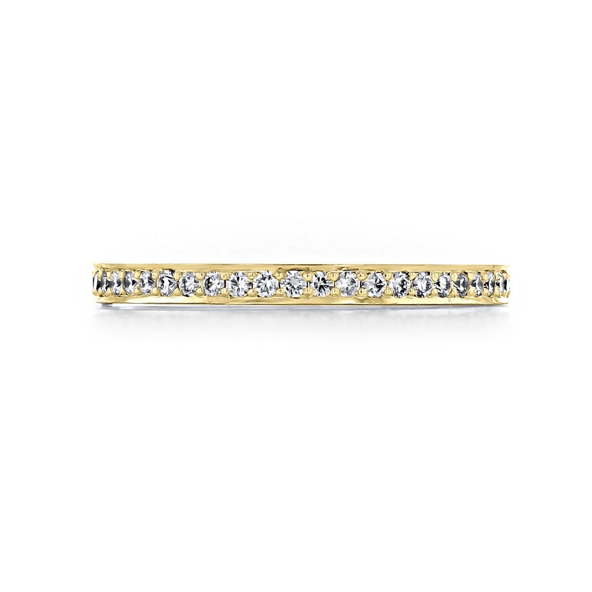A Tacori Dantela | Diamond Band - 2630BMDPY, an 18k yellow gold eternity band set with a continuous row of pavé-set round diamonds.