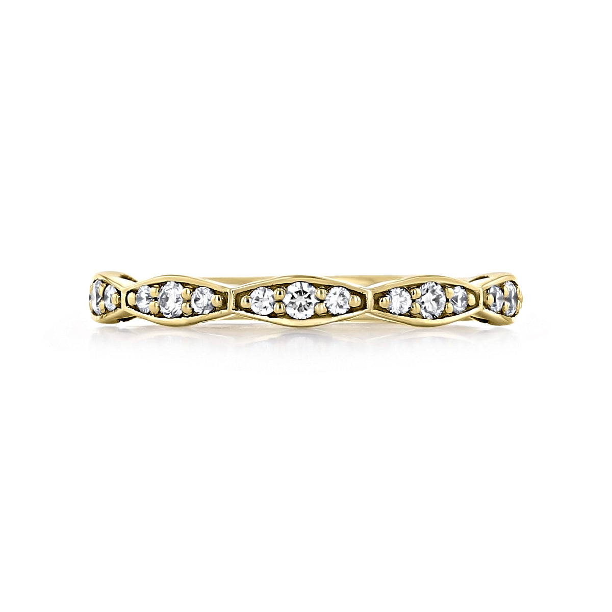 Tacori Sculpted Crescent | Diamond Band - 46-2Y in 18k yellow gold, featuring a repeating wave pattern set with round diamonds.