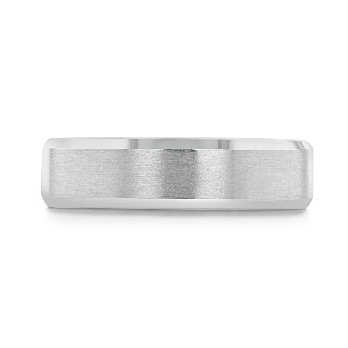 Beveled Wedding Band FG145A, a 6mm men’s white gold wedding band featuring a flat, brushed center and beveled edges.