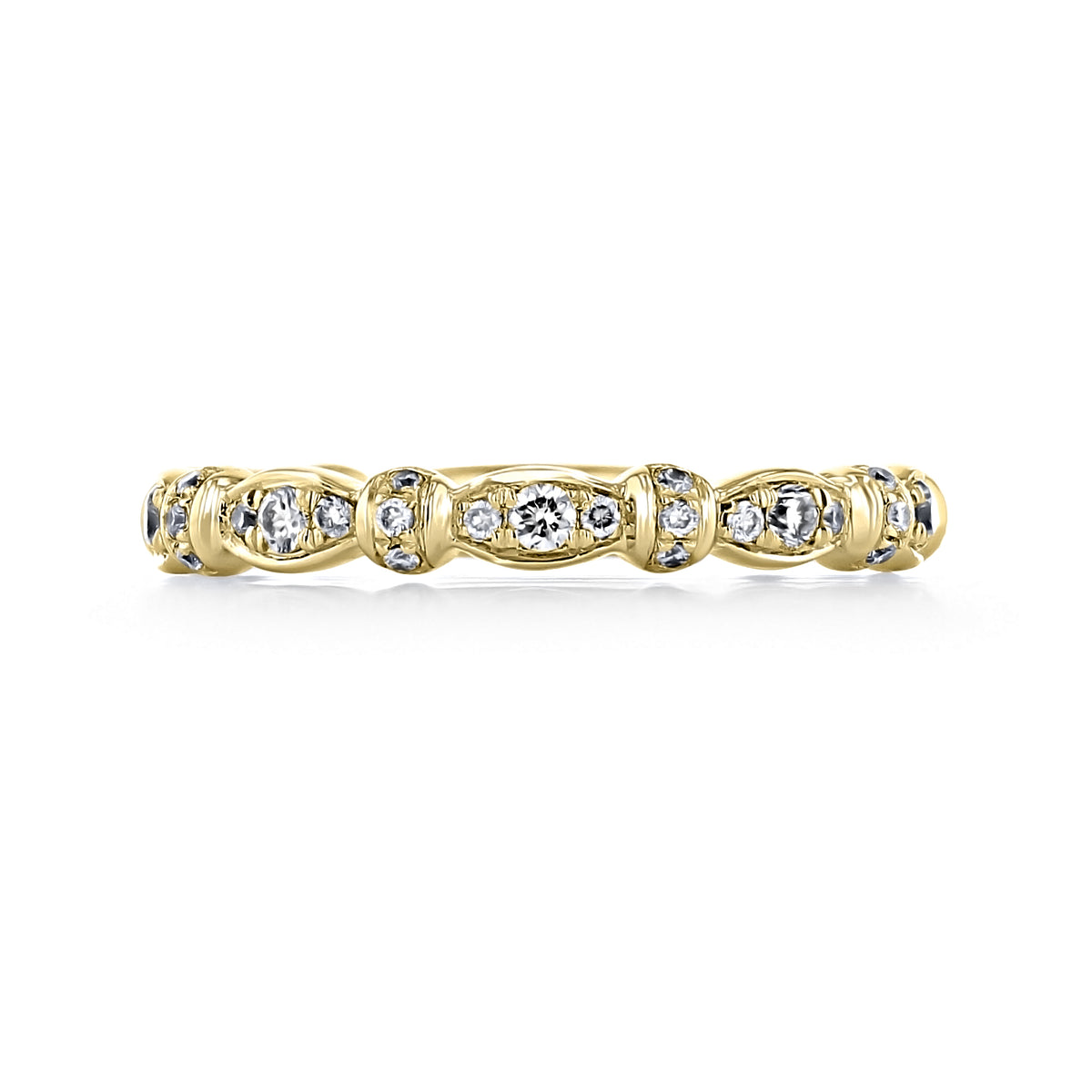 Gabriel NY Pavé Set Diamond Band | GC01B in yellow gold with a repeating pattern of round diamonds set in oval-shaped links.
