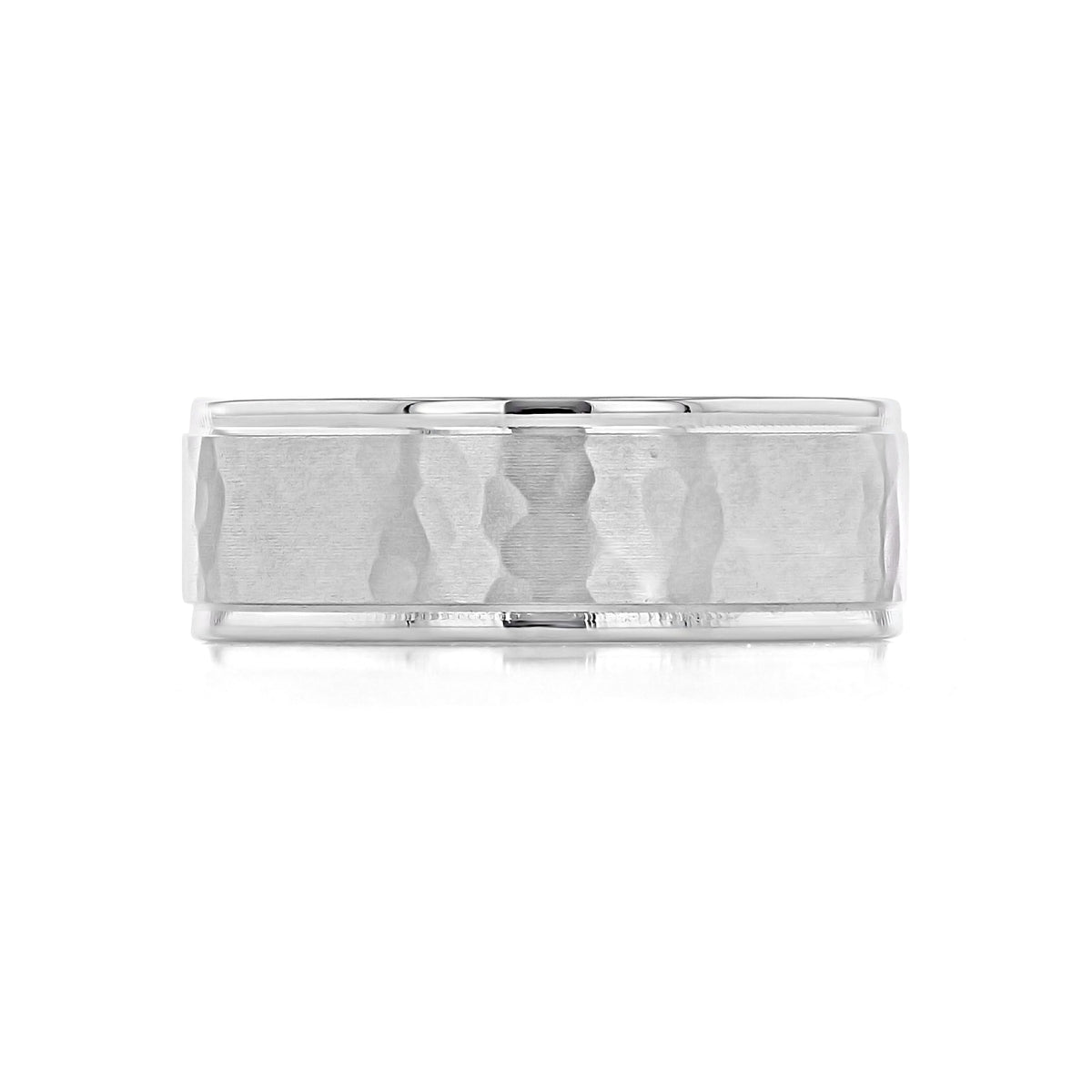 Hammered Wedding Band 11-8864W silver platinum men’s ring featuring a textured center and polished edges.