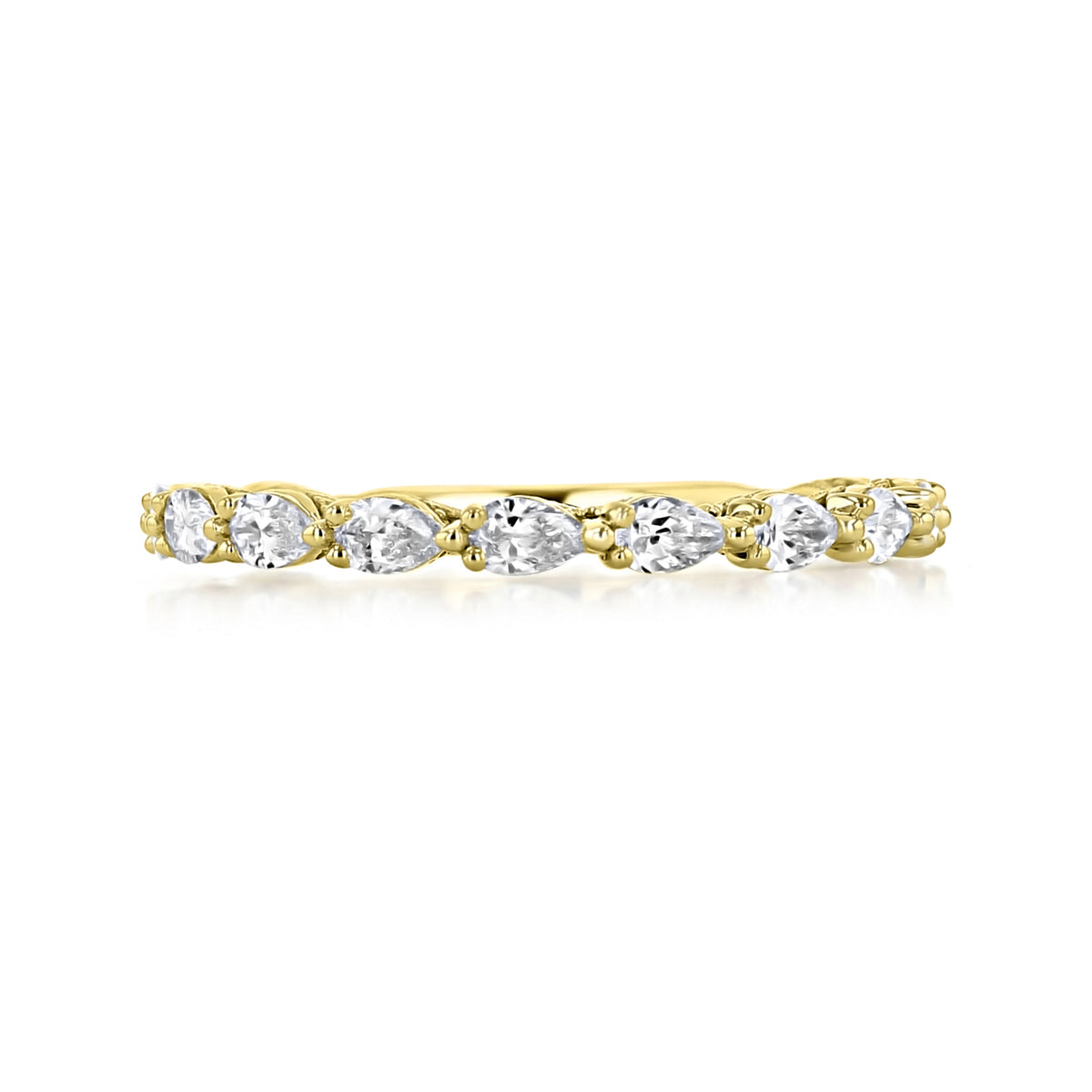 Tacori Sculpted Crescent | Diamond Wedding Band - 2687B34Y in 18k yellow gold featuring a row of pear-shaped diamonds in a sculpted crescent design.
