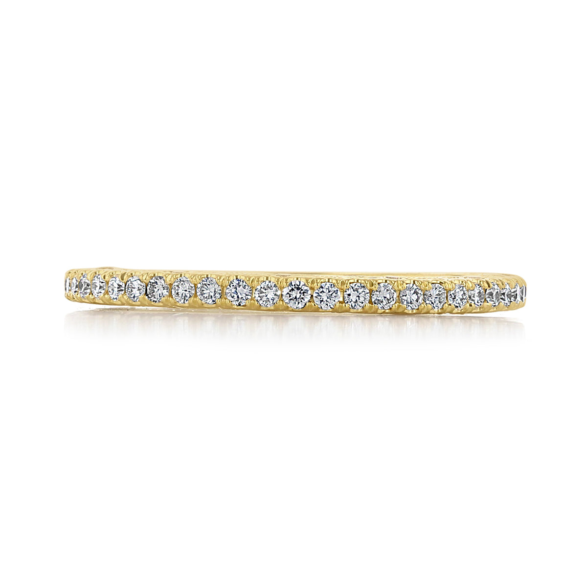 Dantela Diamond Wedding Band 269017B34Y in 18k yellow gold, featuring a row of micro-prong pavé-set round diamonds.
