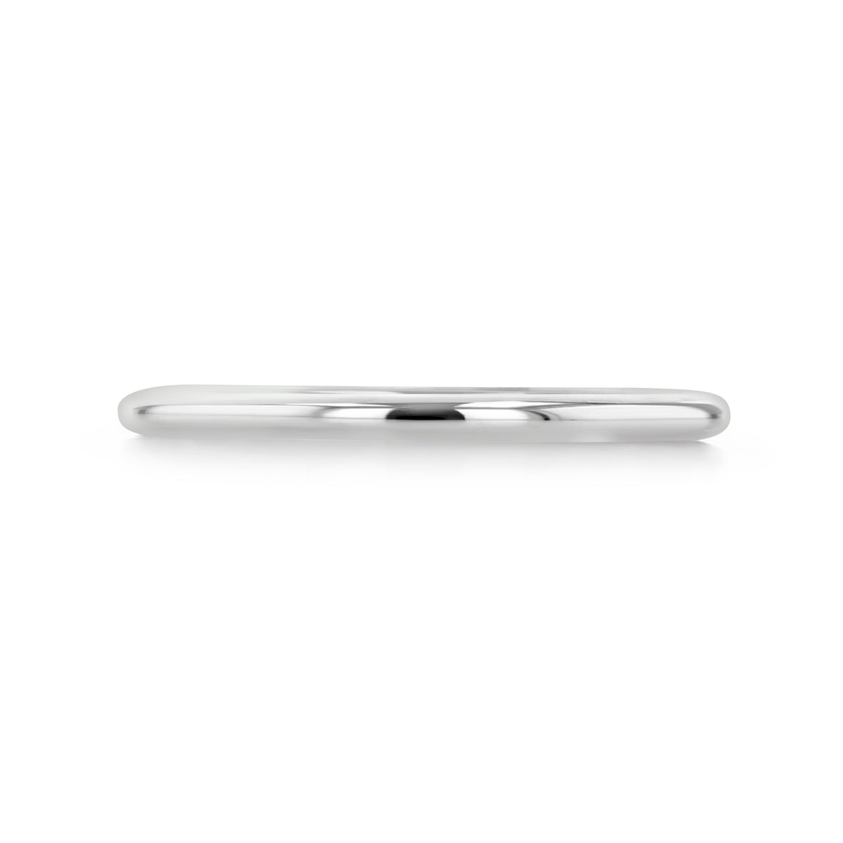 A thin, polished platinum Elida 1.5mm Polished Wedding Band.
