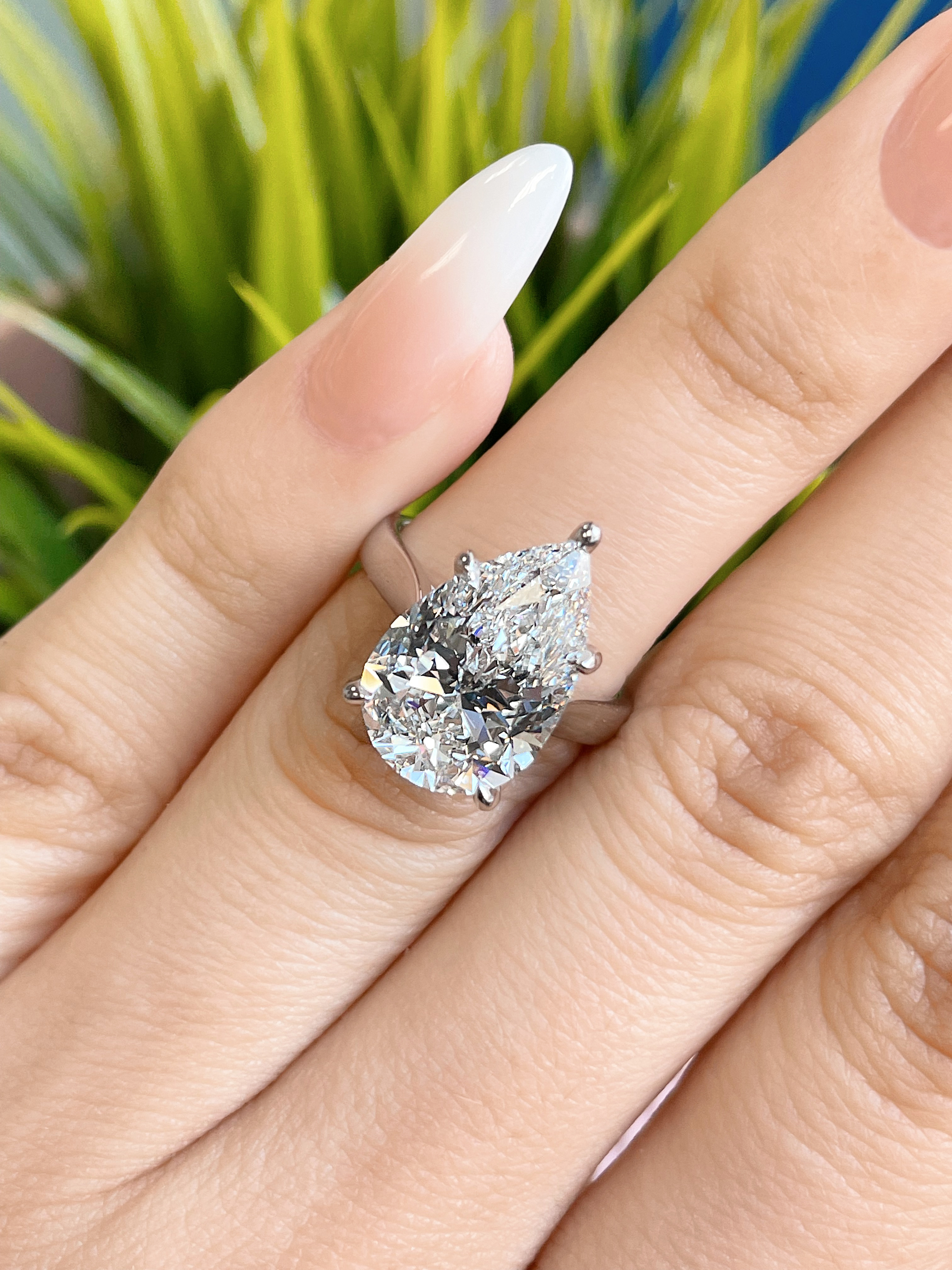 Heart shaped diamond engagement rings: the most romantic diamond cut | The  Jewellery Editor